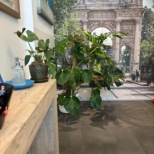Affittacamere Enjoy Garden - Flavio Baracchini 9, Milano